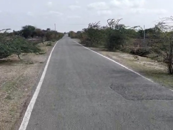 🌿4.50 Acres BT Road frontage Black Soil Land for Sale in Kurnool District, Andhra Pradesh | ₹12 Lakh Per Acre | BHOOVIX BX-26007 agriculture land for sale