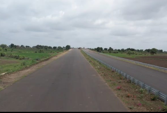 32 Acres 6 Lane Surat Chennai Highway