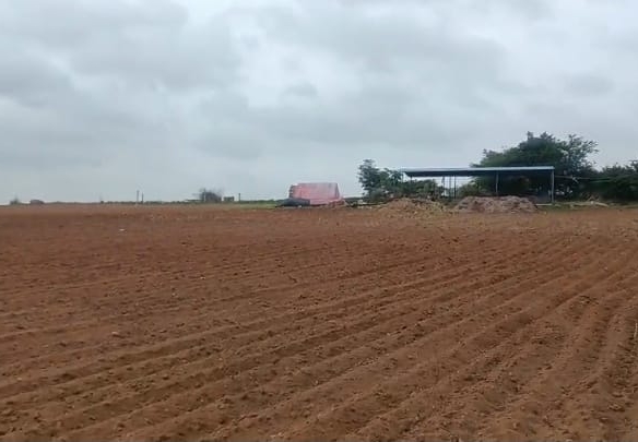 2 Acres 20 Guntas Red Soil Land