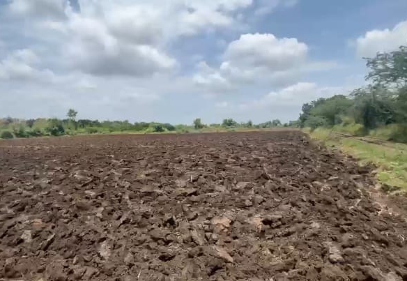 4 Acres Black Soil Land 