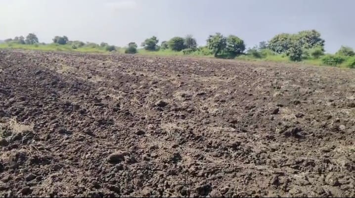 1 Acre 20 Guntas Black Soil Land for Sale in Vikarabad District, Telangana | ₹45 Lakhs per Acre | BHOOVIX BX-32736