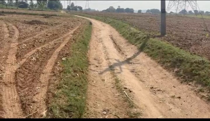 3 Acres Gravel Road Facing Red Soil Land for Sale in Gorantla Mandal, Sri satya sai District, Andhra Pradesh | ₹15 Lakhs/Acre | BHOOVIX BX-32821