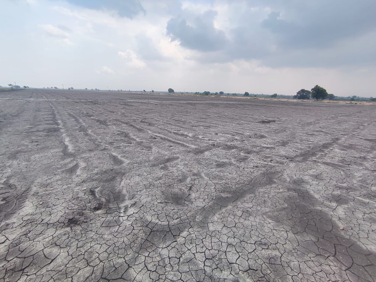 7.26 Acres Black Soil Agriculture Land for Sale in Bellary District, Karnataka | ₹12.50 Lakhs Per Acre | BHOOVIX BX-33044