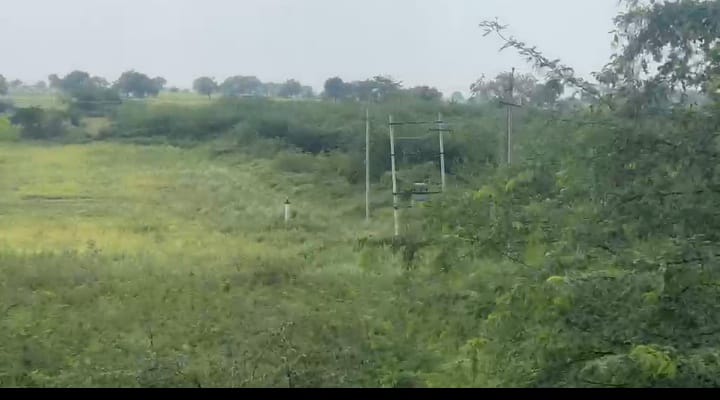 4 Acres BT Road Attachment Agriculture Land in Chincholi Taluk, Kalaburagi District, Karnataka | ₹15 Lakhs per Acre | BHOOVIX BX-33107