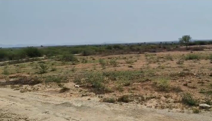 1 acre mixed soil land Exist beside 6 Lane Express Way Attached in Veligandla Mandal, Markapuram District, Andhra Pradesh | ₹16 Lakhs/Acre | BHOOVIX BX-33249